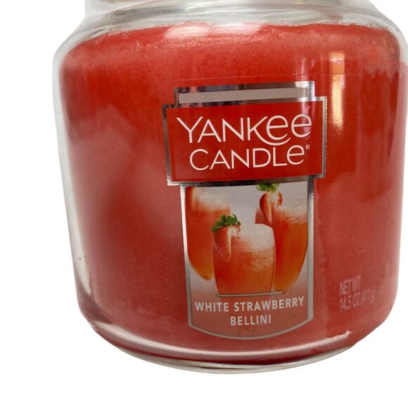 Yankee Candle White Strawberry Bellini Jar Candle 14.5 oz.  Holiday Scent - Picture 2 of 8
